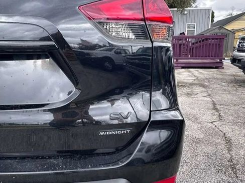 Used 2018 Nissan Rogue SV w/ Premium Package FWD image 7