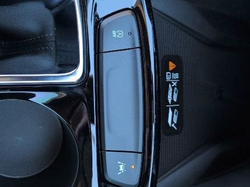 New 2026 Chevrolet Trax ACTIV w/ Sunroof Package image 21