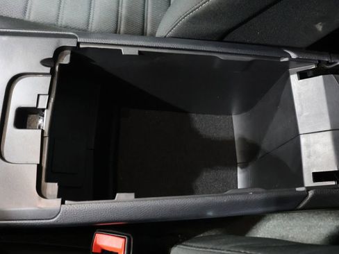 Used 2020 Ford Fusion SE image 29