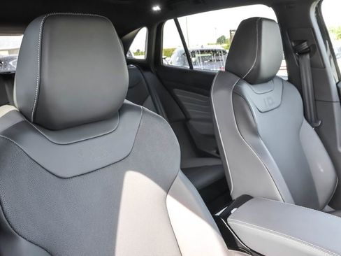 Certified 2023 Volkswagen ID.4 Pro S Plus AWD/4WD image 39