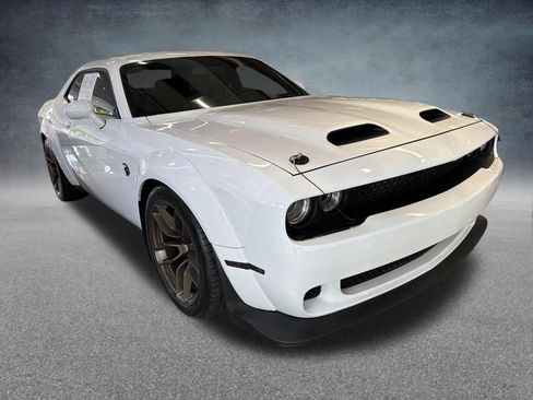 Used 2019 Dodge Challenger SRT Hellcat RWD image 2