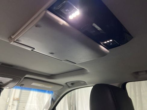 Used 2015 Chevrolet Tahoe LT image 22