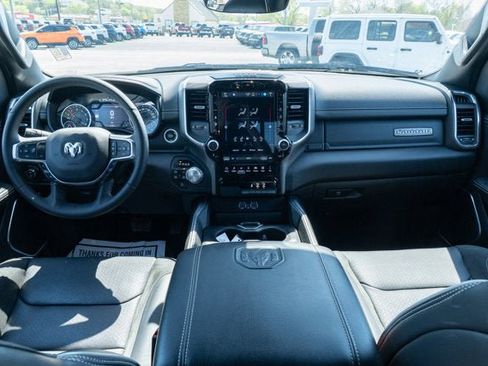 Used 2025 RAM 1500 Laramie image 30