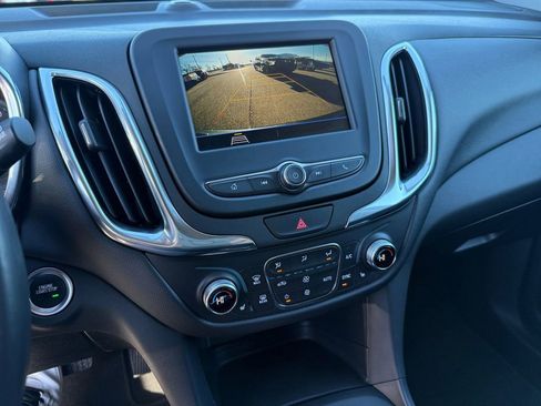 Used 2019 Chevrolet Equinox LT image 17