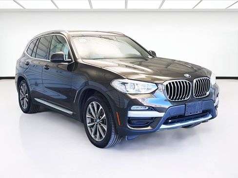 Used 2019 BMW X3 sDrive30i w/ Premium Package image 3