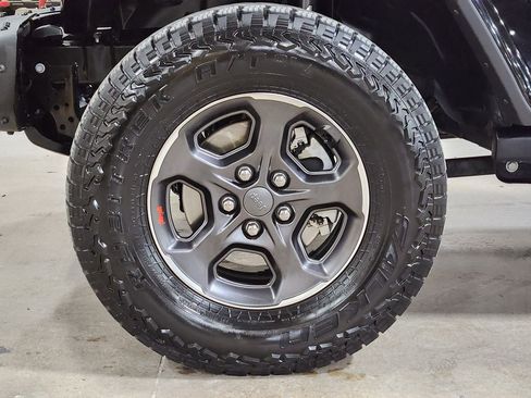 Used 2021 Jeep Gladiator Rubicon image 26