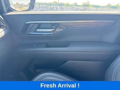 Used 2026 Chevrolet Tahoe High Country AWD/4WD image 13
