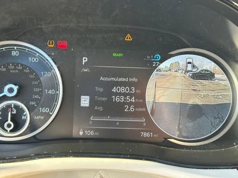 Used 2024 Genesis Electrified GV70 Advanced image 31