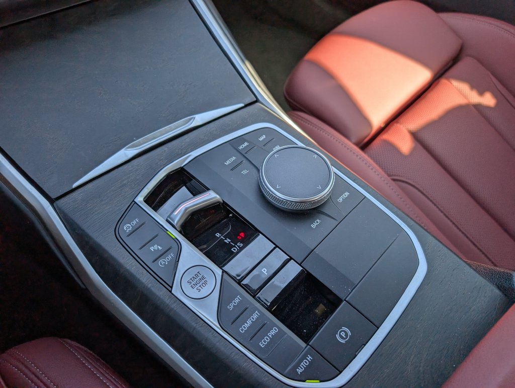 Used 2024 BMW 330i Sedan RWD image 19
