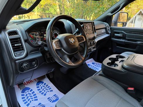 Used 2024 RAM 3500 Big Horn image 43