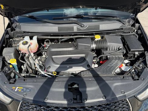 Used 2022 Chrysler Pacifica Limited AWD/4WD image 44