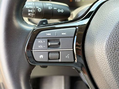 Used 2025 Honda Pilot Touring image 20