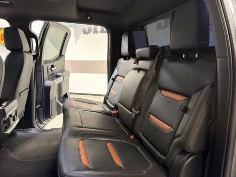 Used 2020 GMC Sierra 1500 AT4 w/ AT4 Premium Package AWD/4WD image 34