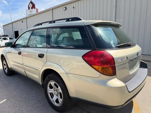 Used 2007 Subaru Outback 2.5i AWD/4WD image 3