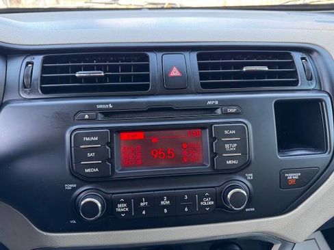 Used 2013 Kia Rio LX w/ PWR Pkg image 41