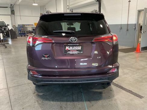 Used 2018 Toyota RAV4 LE w/ All Weather Liner Package FWD image 5