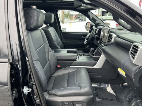 Used 2024 Toyota Sequoia Platinum image 27