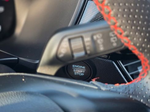 Used 2025 Ford Escape ST-Line image 32