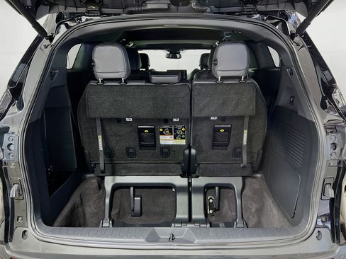 Used 2024 Toyota Sienna XLE Woodland Edition image 23