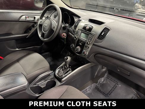Used 2013 Kia Forte EX image 4