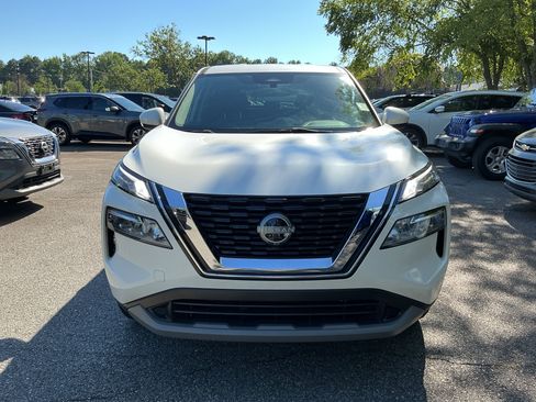 Certified 2023 Nissan Rogue SV FWD image 6