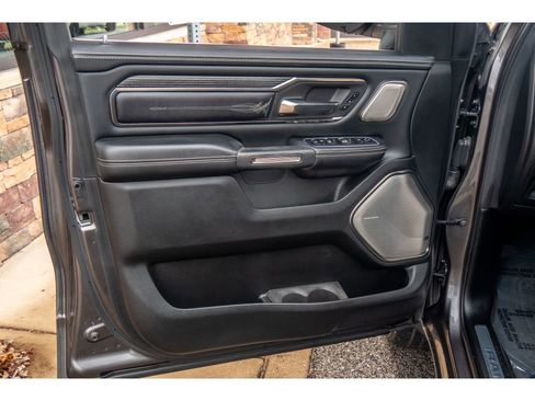 Used 2021 RAM 1500 Limited image 9