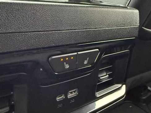 Used 2024 GMC Sierra 1500 AT4 w/ Technology Package image 36