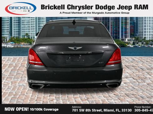 Used 2017 Genesis G90 3.3T Premium RWD image 3