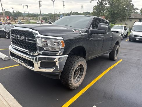 Used 2024 RAM 2500 Tradesman w/ Chrome Appearance Group AWD/4WD image 1