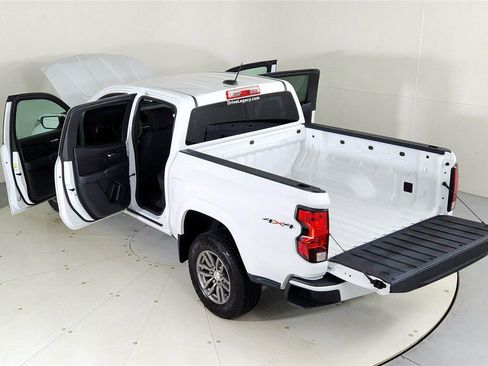 Used 2023 Chevrolet Colorado LT image 46