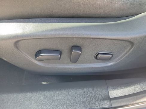 Used 2020 Nissan Rogue SL image 23