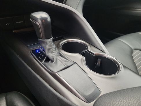 Used 2021 Toyota Camry SE FWD image 26