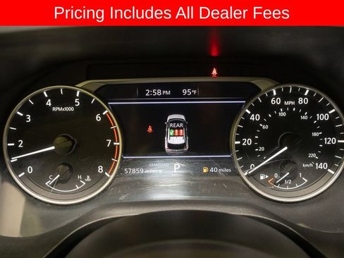 Used 2023 Nissan Rogue SV FWD image 16