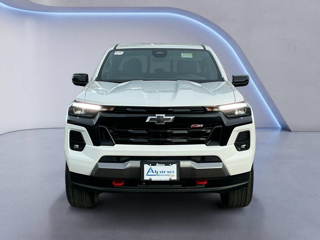 Used 2024 Chevrolet Colorado Z71 w/ Advanced Trailering Package AWD/4WD image 8