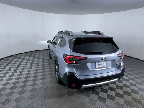 Used 2023 Subaru Outback Touring XT image 7