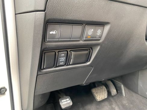 Used 2020 Nissan Armada SL w/ Premium Package AWD/4WD image 17
