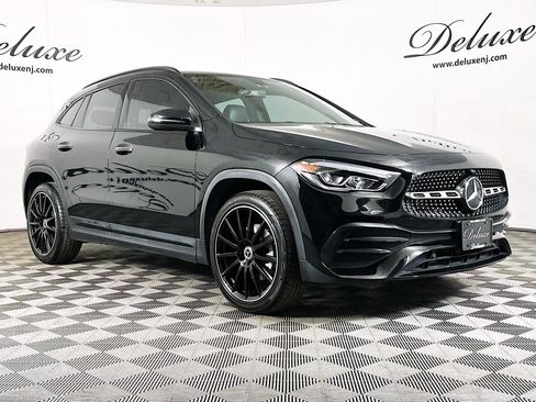 Used 2023 Mercedes-Benz GLA 250 4MATIC image 1