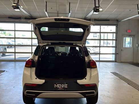 Used 2022 Buick Encore GX Preferred w/ Cold Weather Comfort Package AWD/4WD image 16
