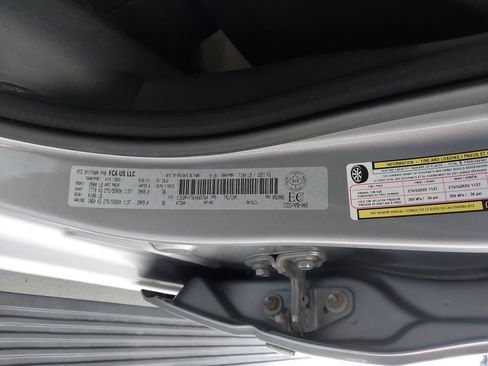 Used 2019 RAM 1500 Limited image 34