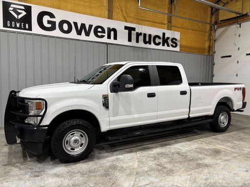 Used 2022 Ford F250 XL w/ Power Equipment Group AWD/4WD image 4