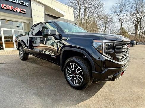 Used 2025 GMC Sierra 1500 AT4 w/ AT4 Preferred Package image 6