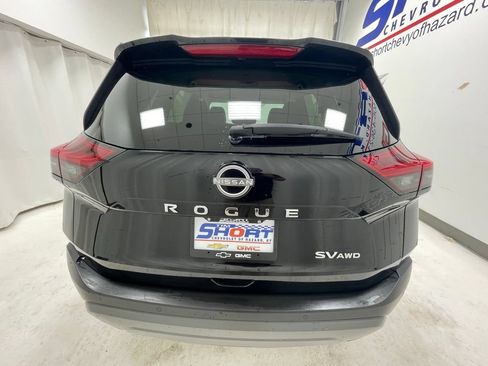 Used 2023 Nissan Rogue SV AWD/4WD image 5