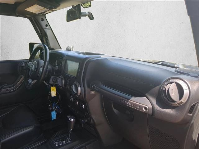 Used 2018 Jeep Wrangler Unlimited Sahara AWD/4WD image 21