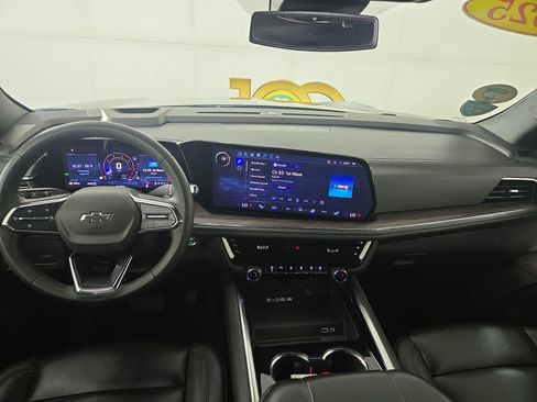 Used 2025 Chevrolet Tahoe Z71 AWD/4WD image 15