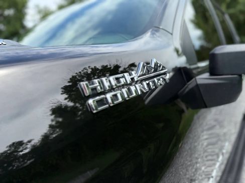 Used 2023 Chevrolet Silverado 2500 High Country w/ Z71 Off-Road Package AWD/4WD image 13