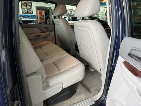 Used 2010 Chevrolet Silverado 2500 LTZ w/ Convenience Package AWD/4WD image 14