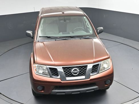 Used 2016 Nissan Frontier SV image 27