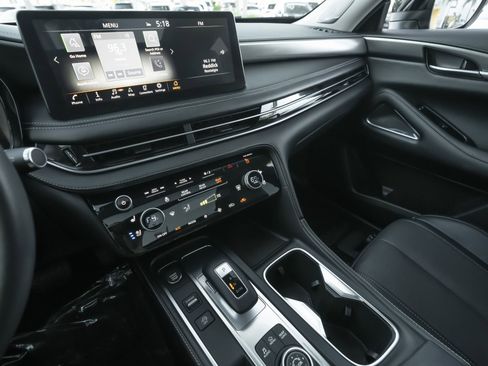 Used 2023 INFINITI QX60 Luxe w/ Vision Package image 9