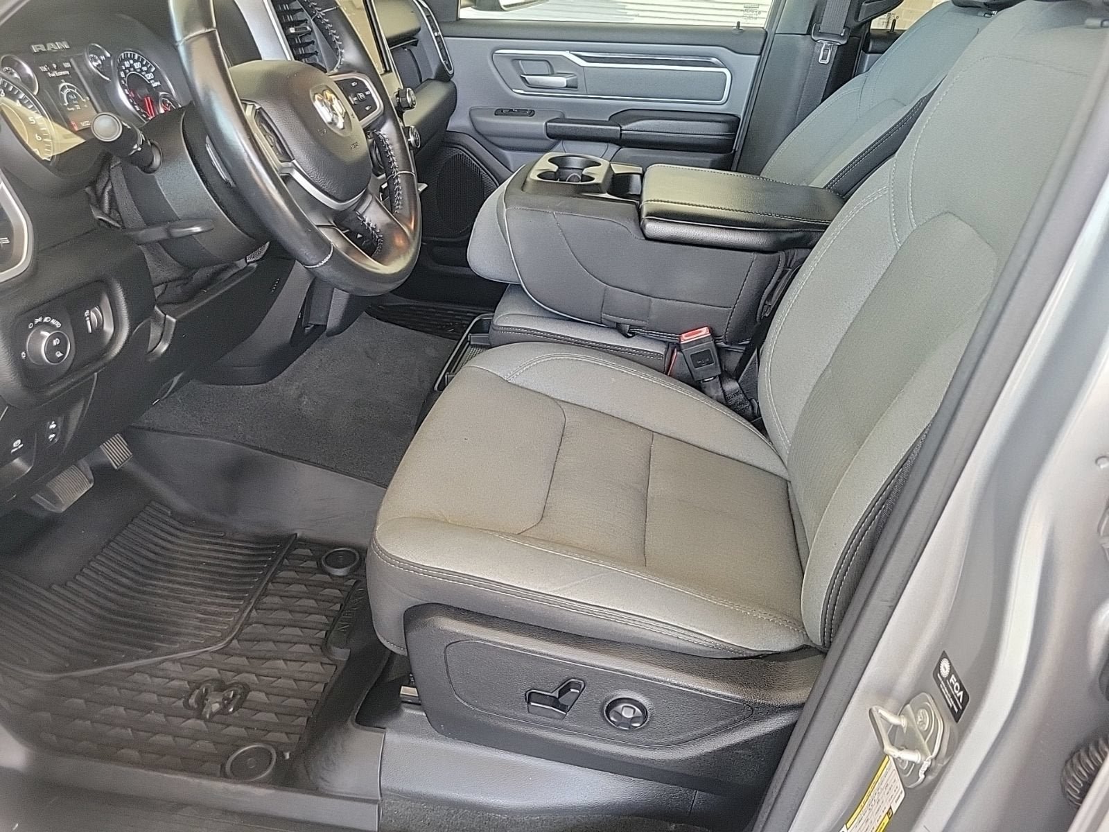 Used 2021 RAM 1500 Big Horn AWD/4WD image 14