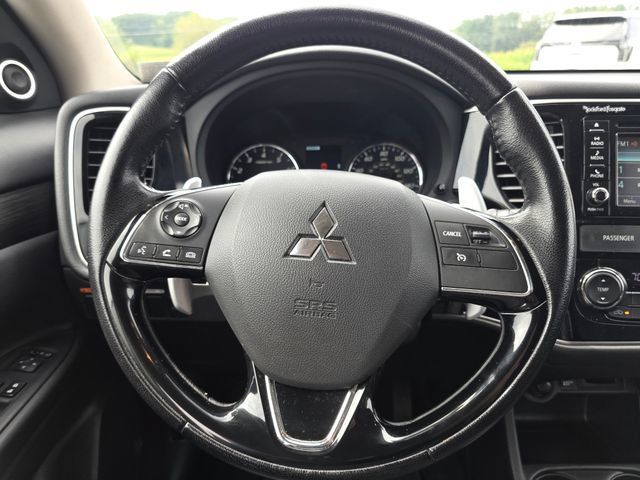 Used 2016 Mitsubishi Outlander GT AWD/4WD image 30
